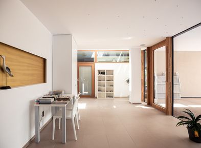 Clear lines and natural light in Villa Pernstich, Caldaro
